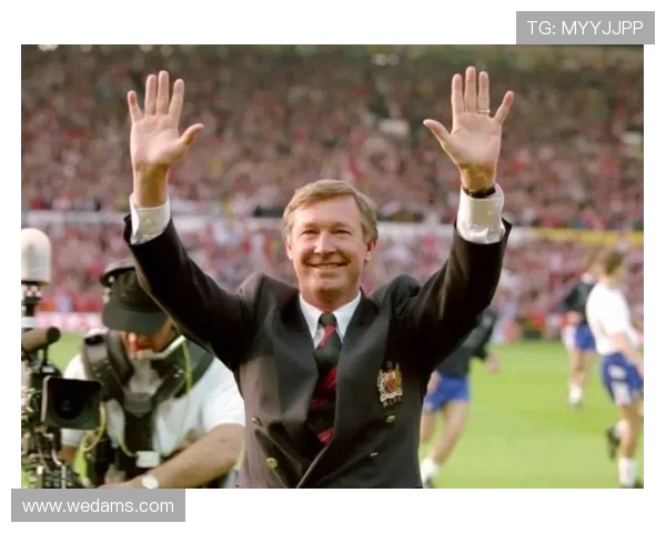 麦卡利斯特在圣诞庆祝中迎来27岁生日 与球迷分享运动与人生的双重喜悦 麦卡利斯特在圣诞庆祝中迎来27岁生日 与球迷分享运动与人生的双重喜悦